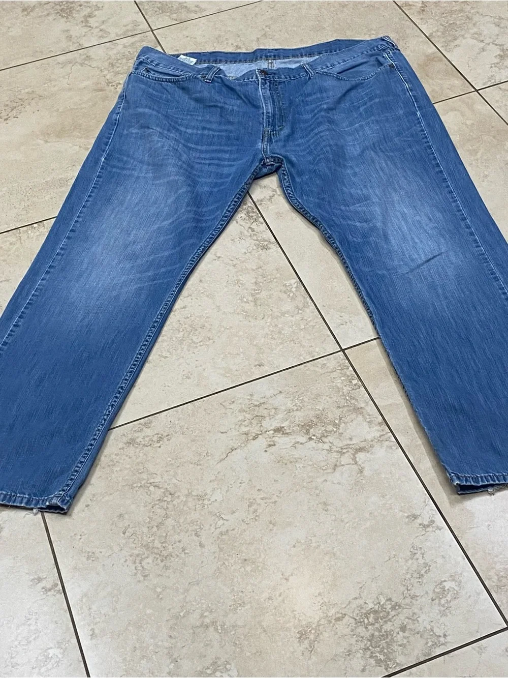 Levi's Relaxed Men’s size 42X32 Fit Blue Denim Jeans Relaxed working Classic